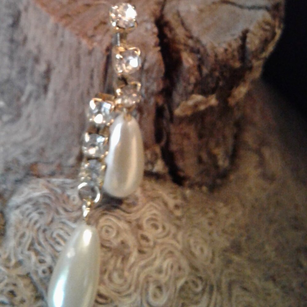 Vintage No Markings Earrings Rhinestones Faux Pearls